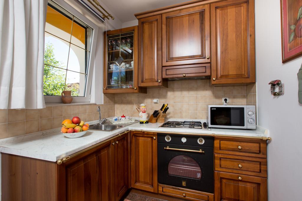 Apartment Dolores Опатия Екстериор снимка