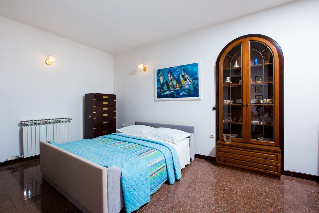 Apartment Dolores Опатия Екстериор снимка